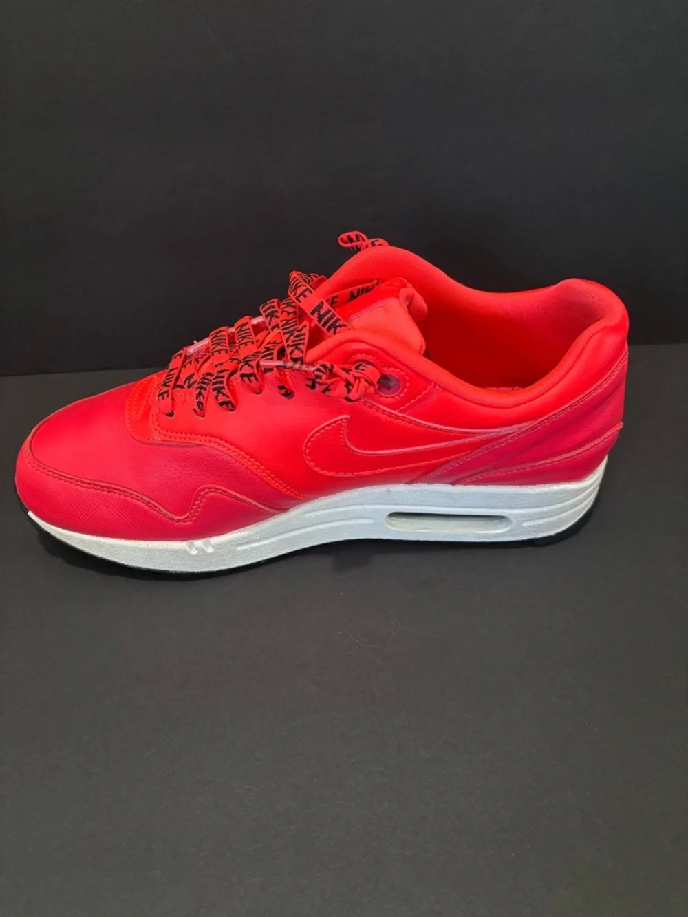 Nike Women’s Air Max 1 SE 8.5 W / 7 M - Bright Crimson - Picture 12 of 14